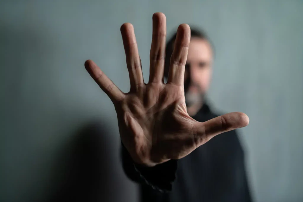 Psykisk vold i nære relasjoner – tegn, konsekvenser og veien til hjelp 14 Psykisk vold i nære relasjoner